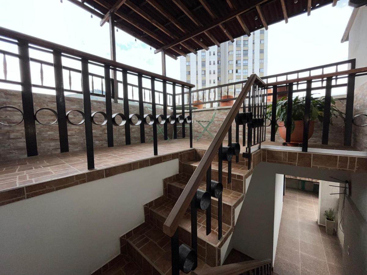 Santiago Dc Hotel Кали Екстериор снимка