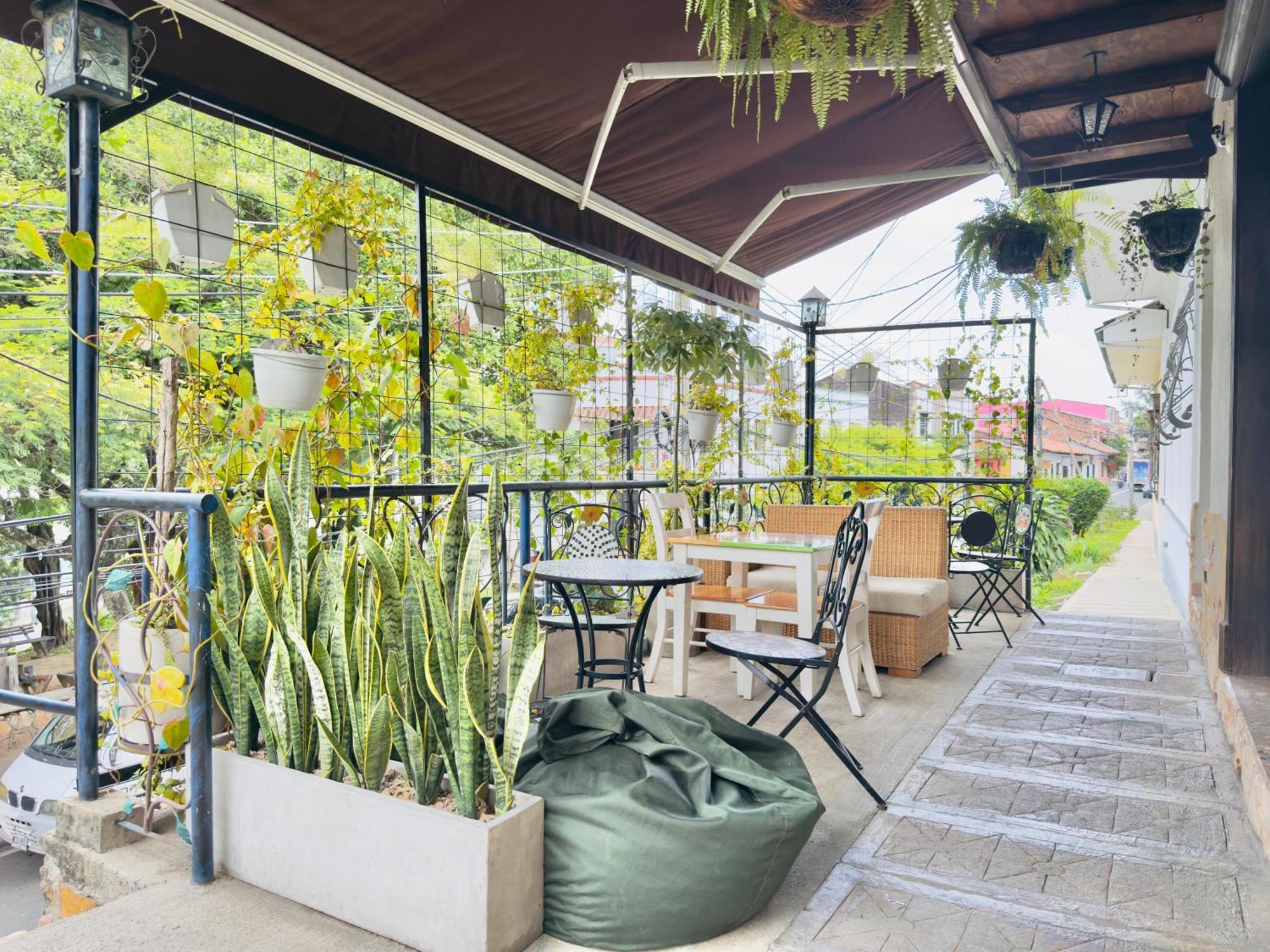 Santiago Dc Hotel Кали Екстериор снимка