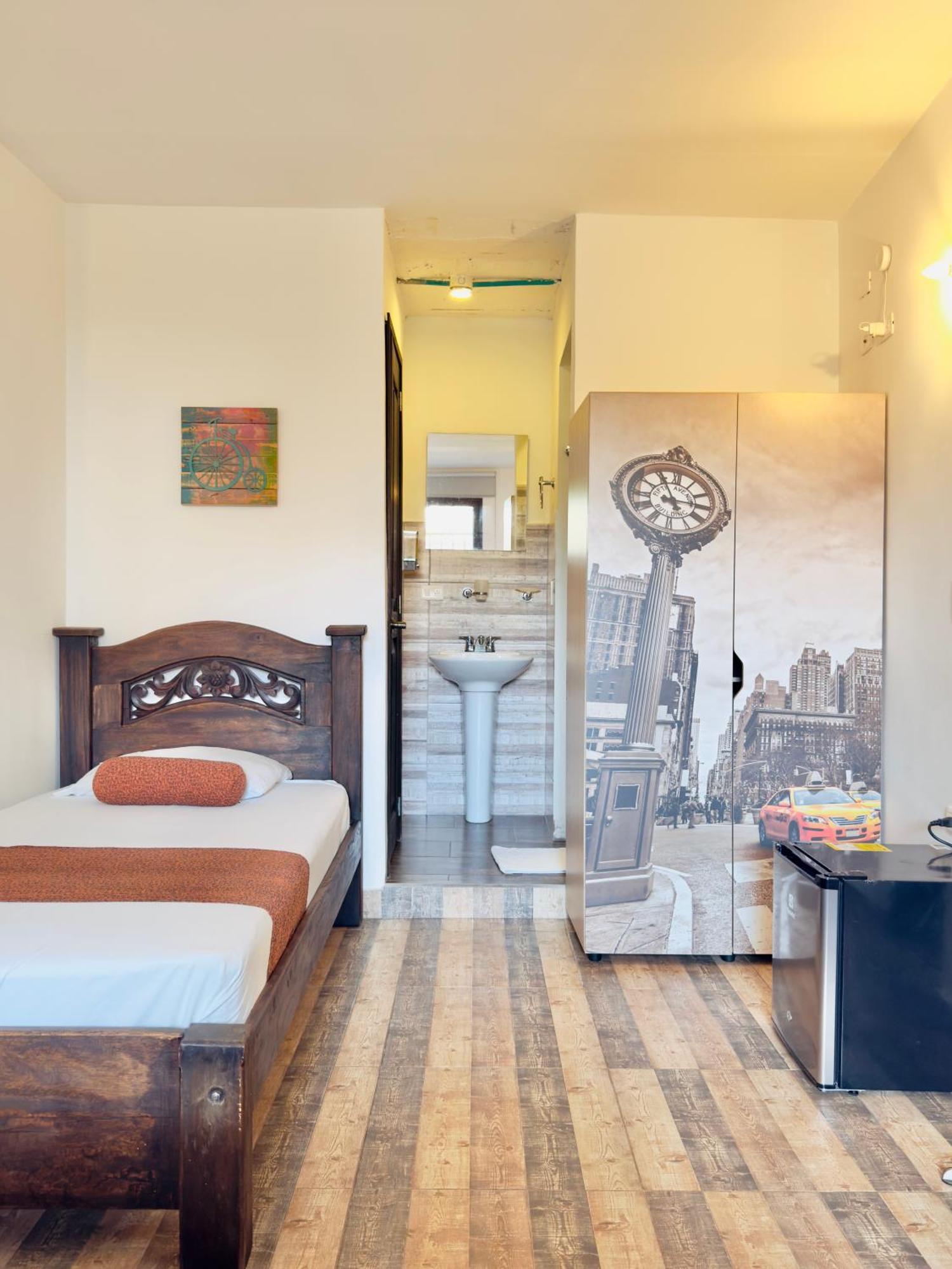 Santiago Dc Hotel Кали Екстериор снимка
