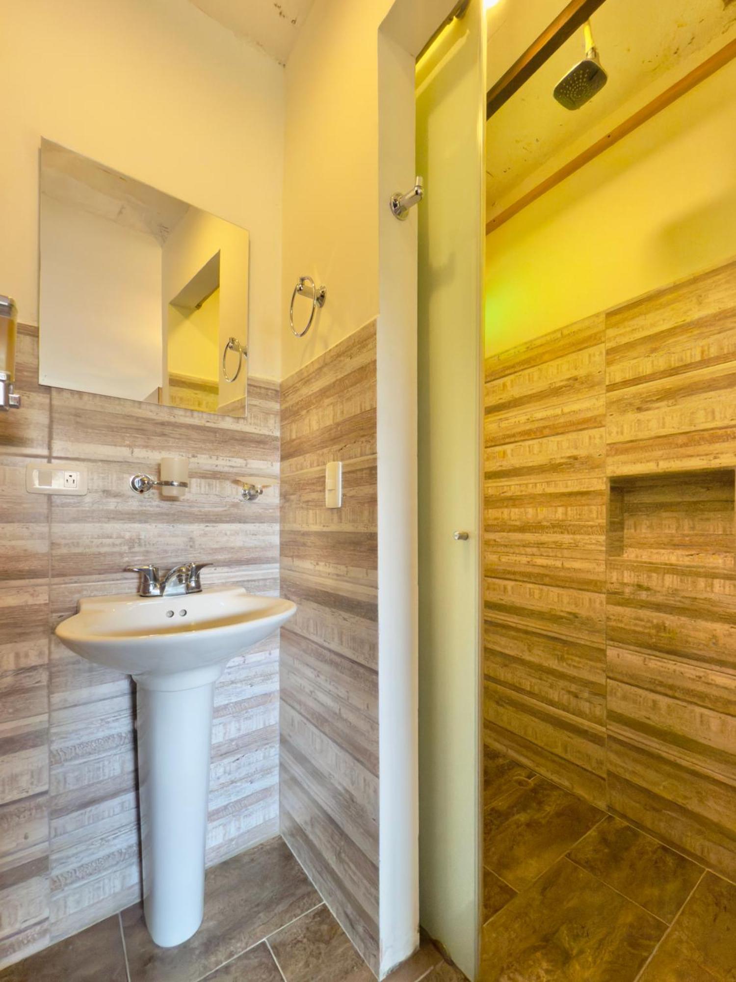 Santiago Dc Hotel Кали Екстериор снимка